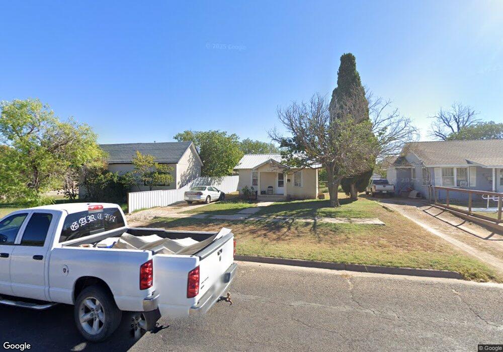 608 E 15th St, Big Spring, TX 79720 - photo 1