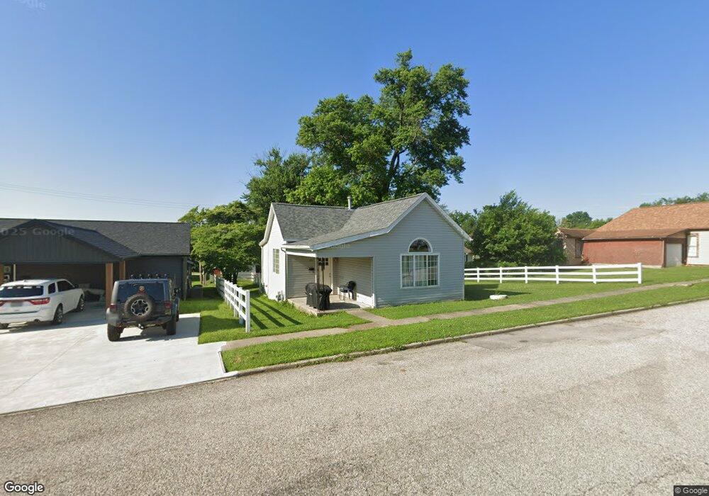 207 E John St, Washington, IN 47501 - photo 1