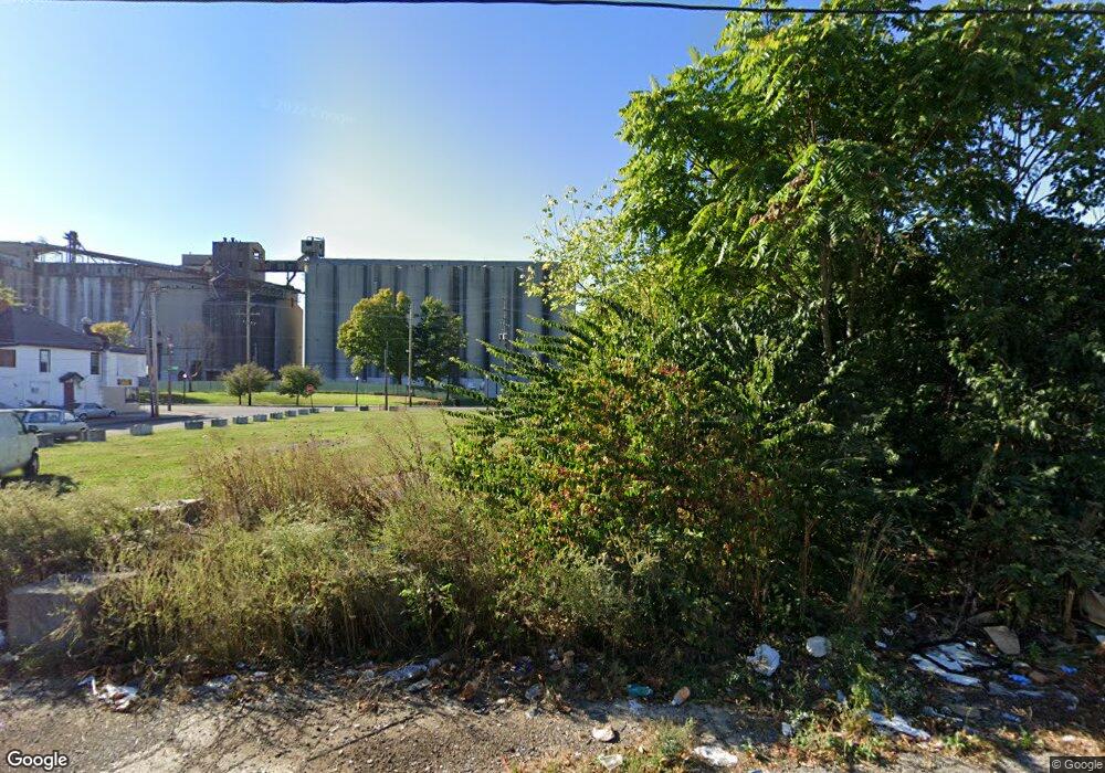 1865 E Cherry St, Columbus, OH 43205 - photo 1