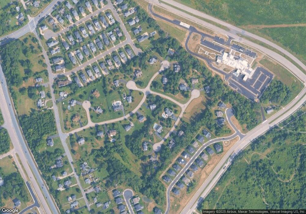 8937 Hollymeade Dr, Lorton, VA 22079 - photo 1