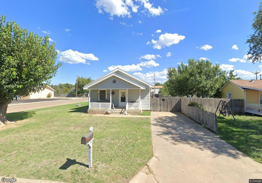 1001 Zauk Ave, Dumas, TX 79029 - photo 1