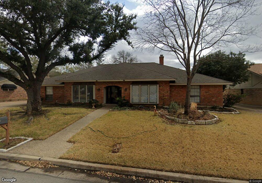 1111 Crowley Rd, Arlington, TX 76012 - photo 1