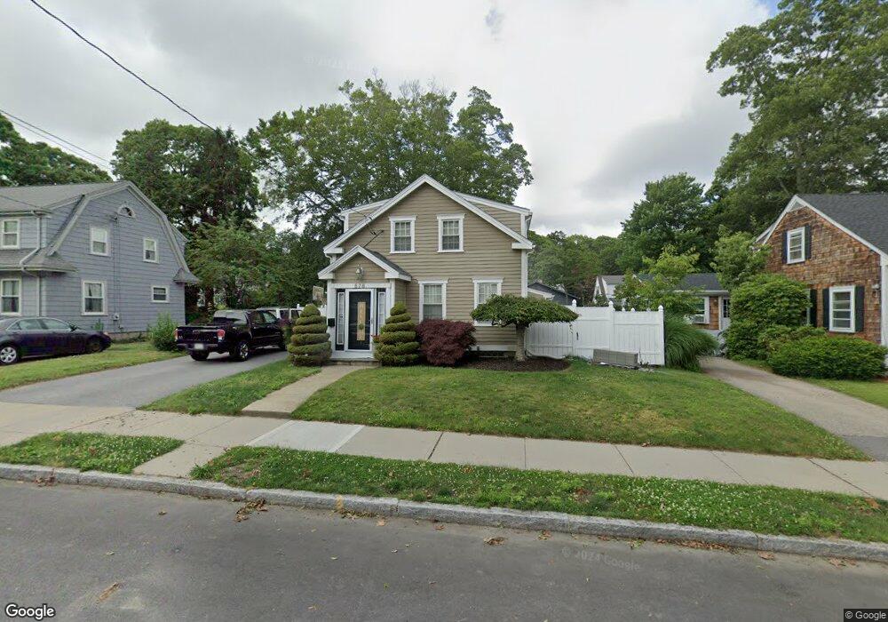 576 Montgomery St, Fall River, MA 02720 - photo 1