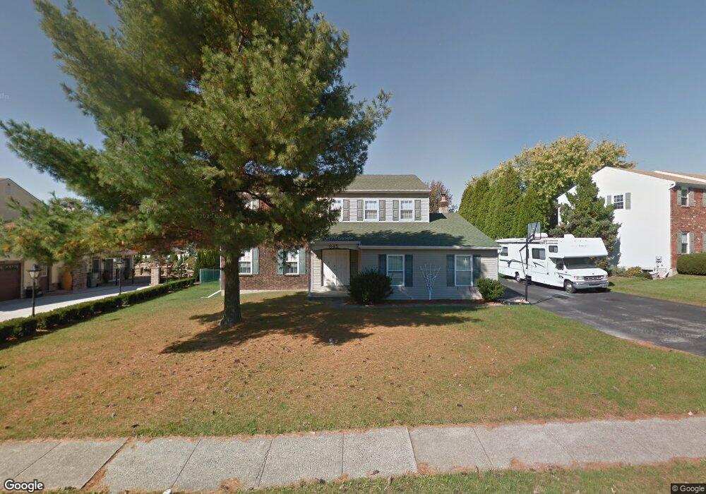 845 Mystic Ln, Norristown, PA 19403 - photo 1