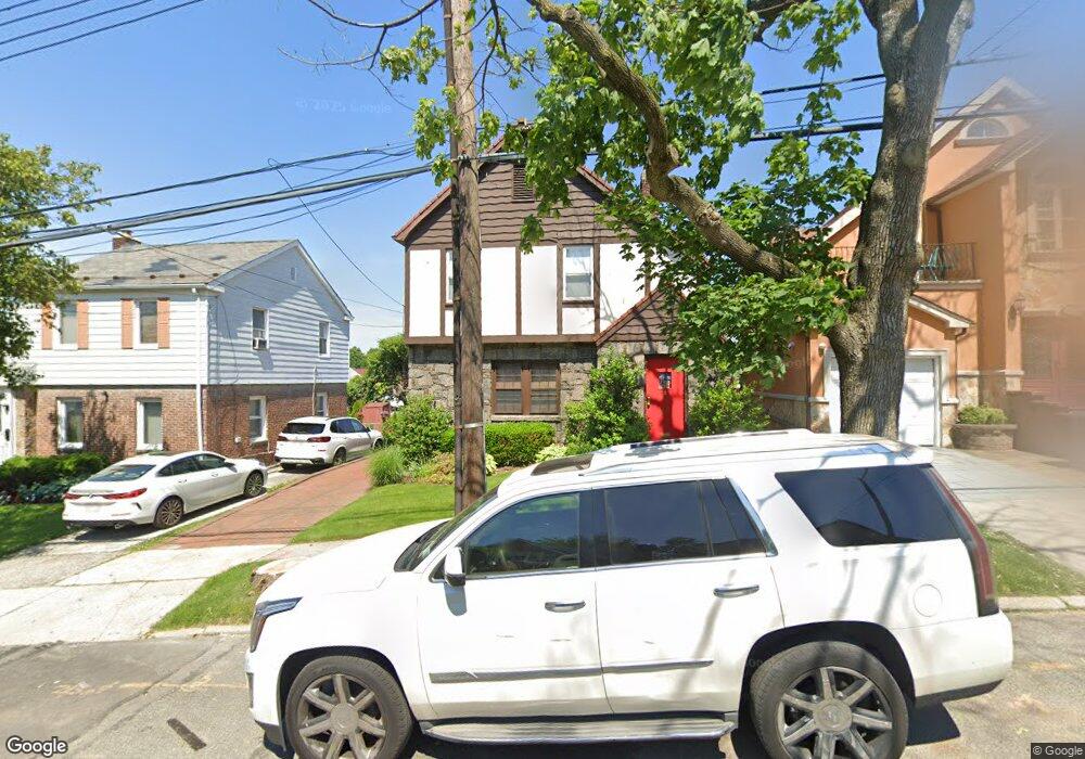 13-19 146th St, Flushing, NY 11357 - photo 1