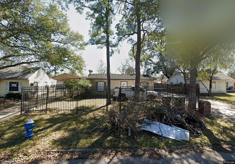 7730 Greendowns St, Houston, TX 77087 - photo 1
