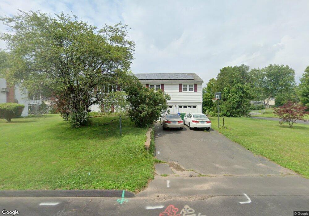 1 Raleigh Cir, Bloomfield, CT 06002 - photo 1