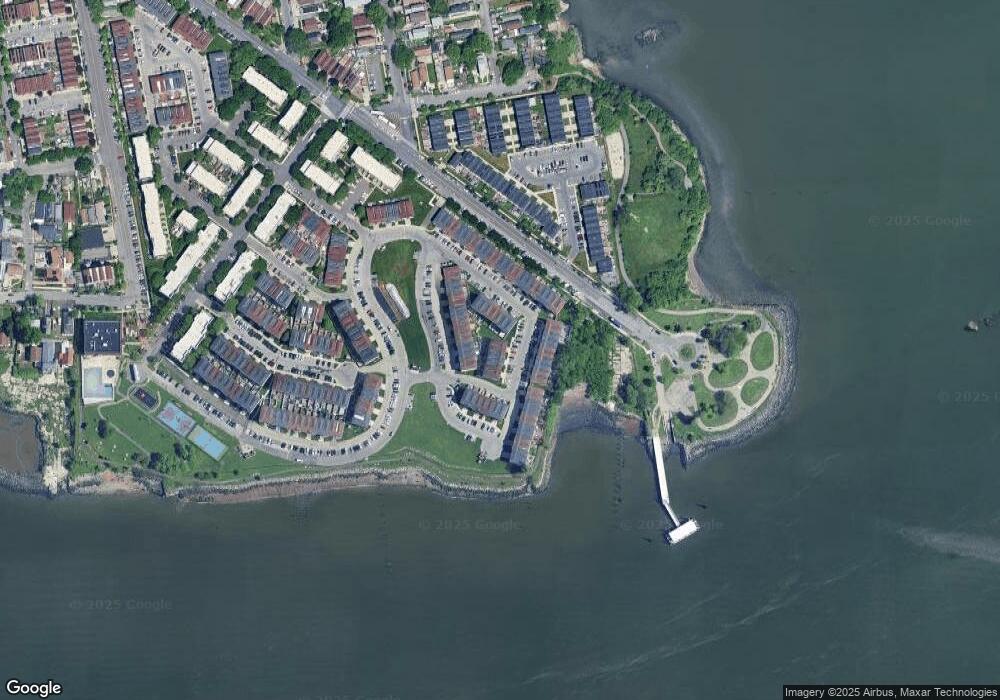 178 Heron Ln unit 334, Bronx, NY 10473 - photo 1