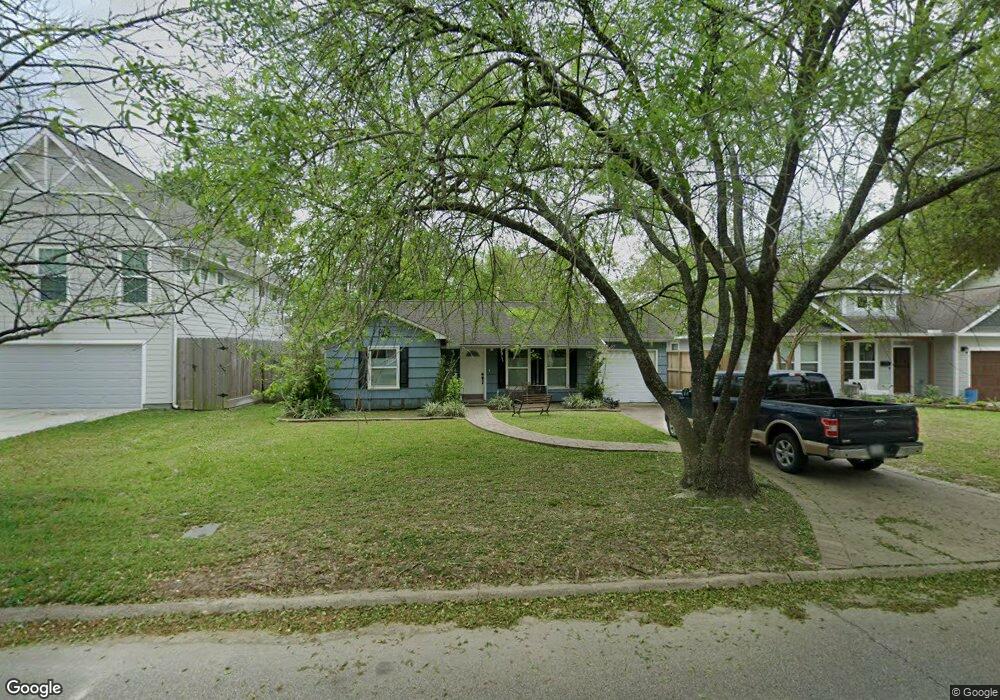 1827 Cheshire Ln, Houston, TX 77018 - photo 1