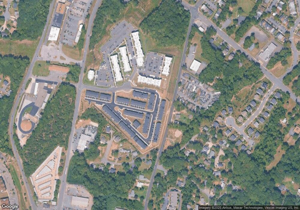 18224 Summit Pointe Dr, Triangle, VA 22172 - photo 1