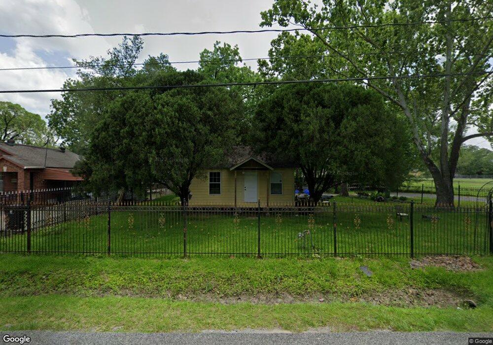 4002 Amalie St, Houston, TX 77093 - photo 1