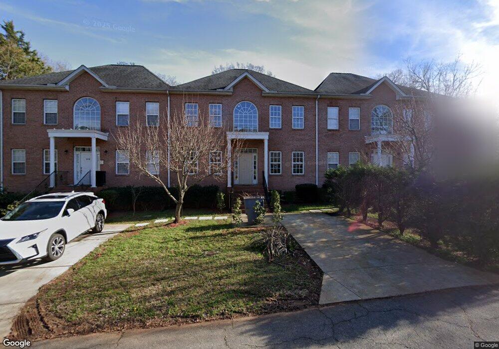 916 Richland Dr, Charlotte, NC 28211 - photo 1