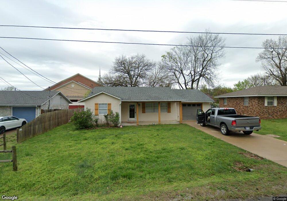 310 Wallace St, Prairie Grove, AR 72753 - photo 1