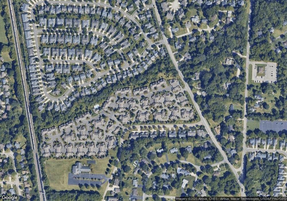 918 White Willow Ln unit 918, Columbus, OH 43235 - photo 1