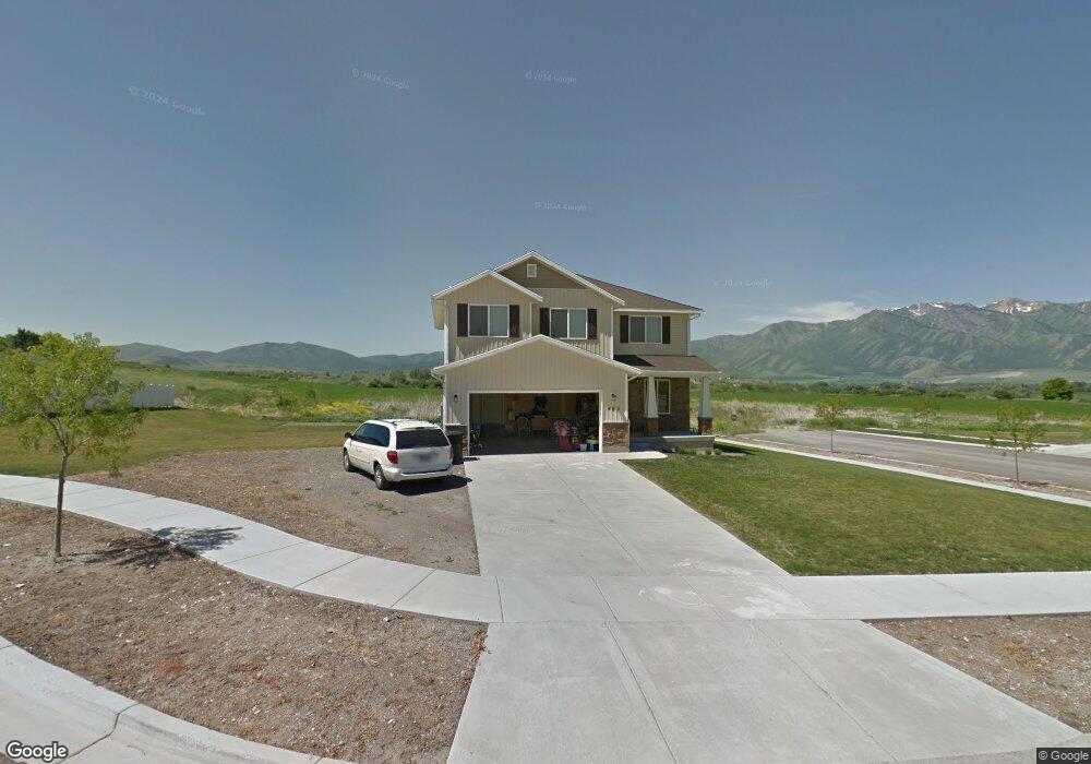 485 W 20 N unit 12, Hyrum, UT 84319 - photo 1