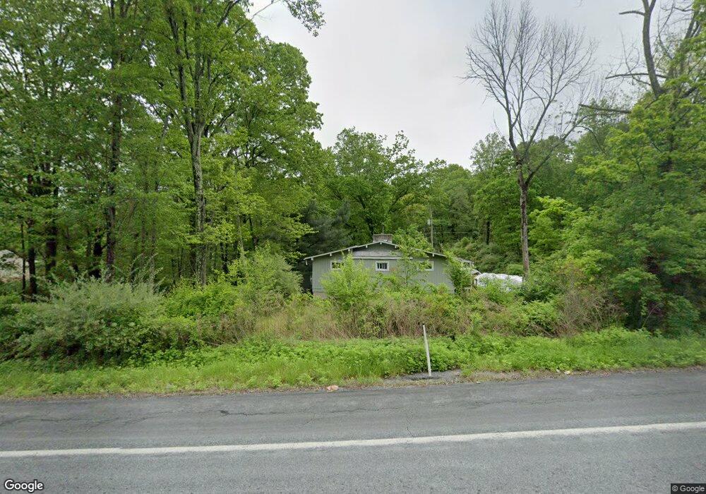 208 Blue Jay Ct, Bushkill, PA 18324 - photo 1