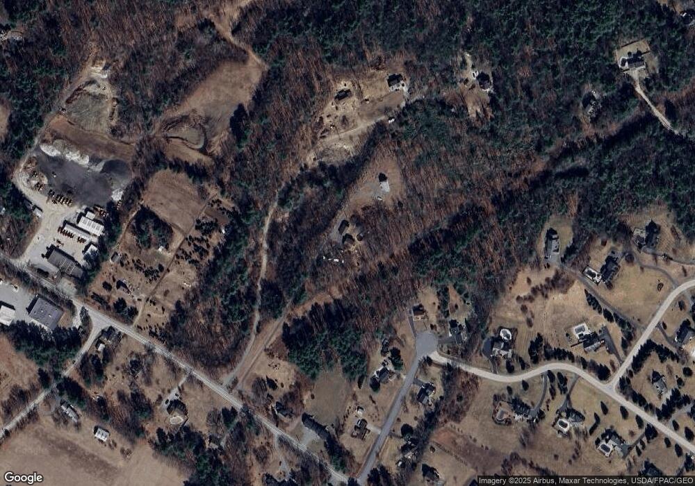 83 Bunker Hill Ave, Stratham, NH 03885 - photo 1