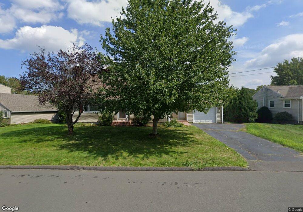 58 Schultz Rd, Berlin, CT 06037 - photo 1