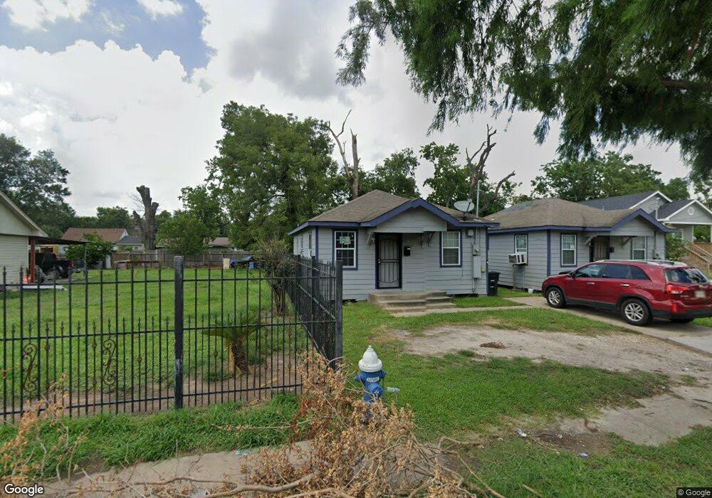 3709 Collingsworth St, Houston, TX 77026 - photo 1