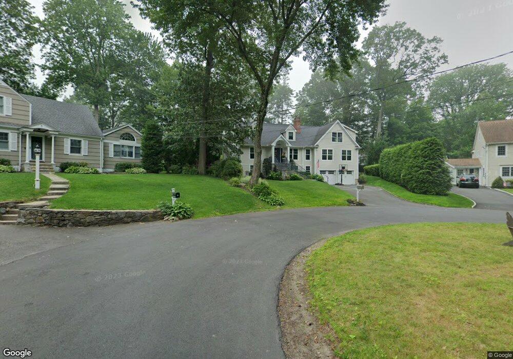 7 Edgerton Ct, Darien, CT 06820 - photo 1