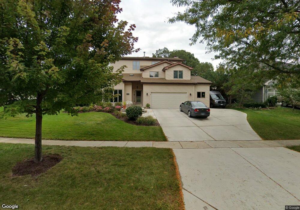 808 Stewart St, Batavia, IL 60510 - photo 1