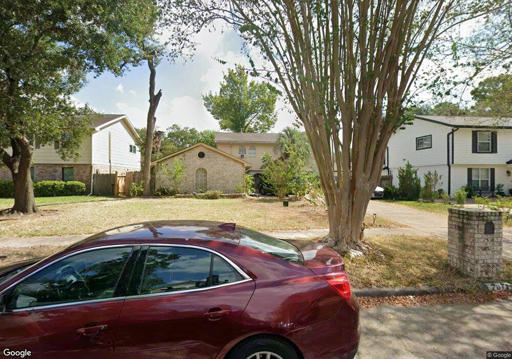 7018 Wagonwheel Ln, Houston, TX 77088 - photo 1