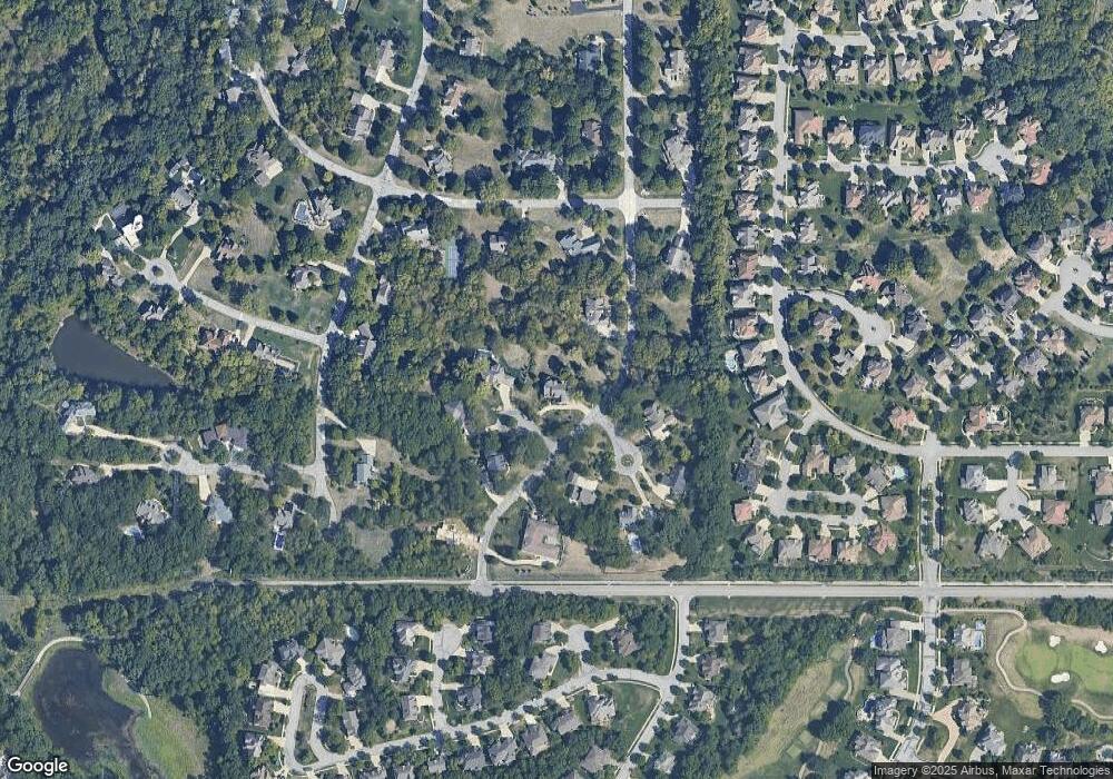 9010 Redbud Ln, Lenexa, KS 66220 - photo 1