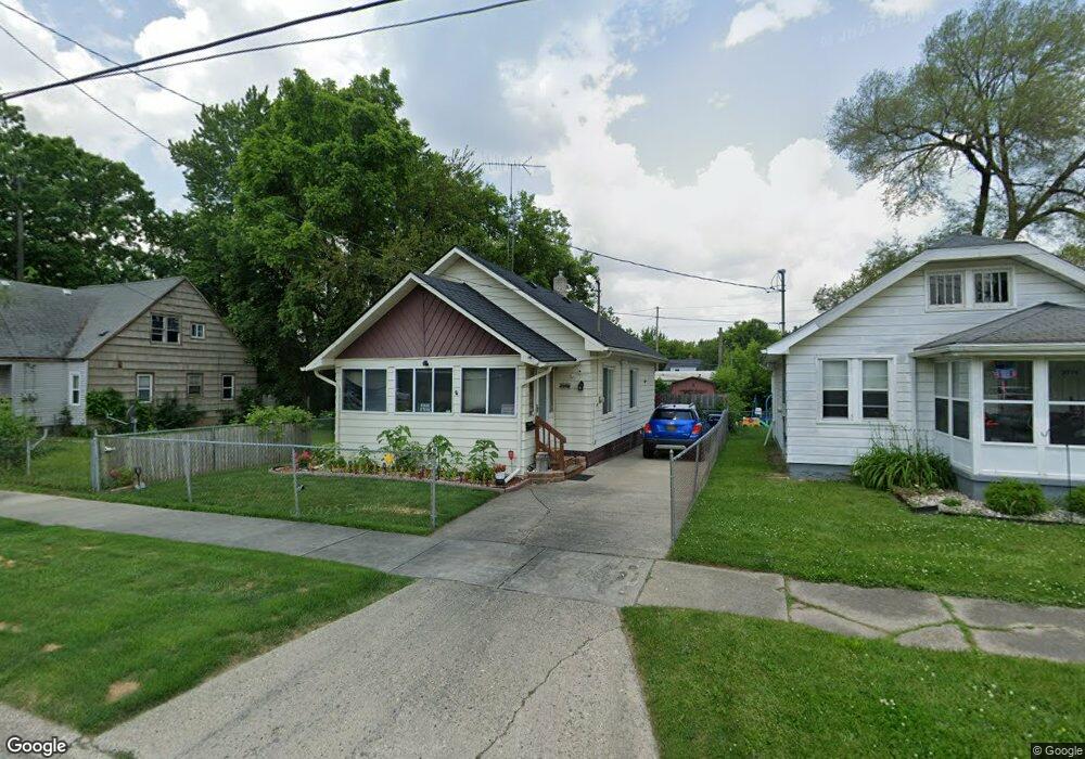 2718 Swayze St, Flint, MI 48503 - photo 1