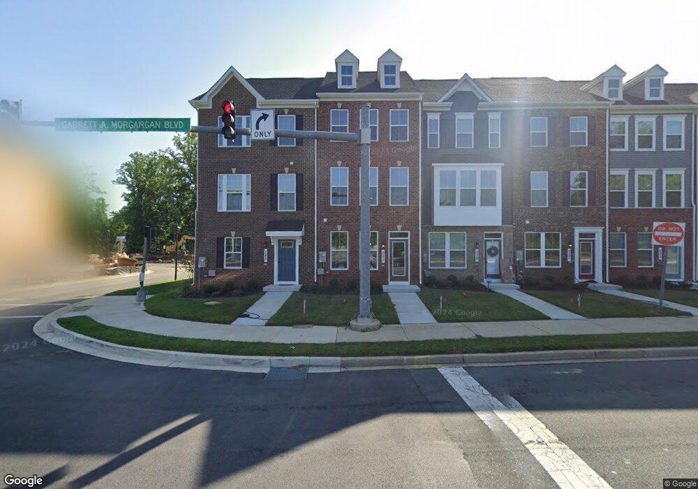 8216 Goldstone Ct unit 801 C, Hyattsville, MD 20785 - photo 1