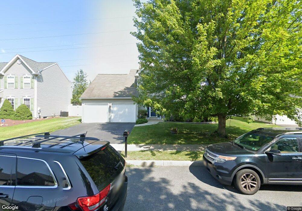 40 Thomas Dr, Easton, PA 18040 - photo 1