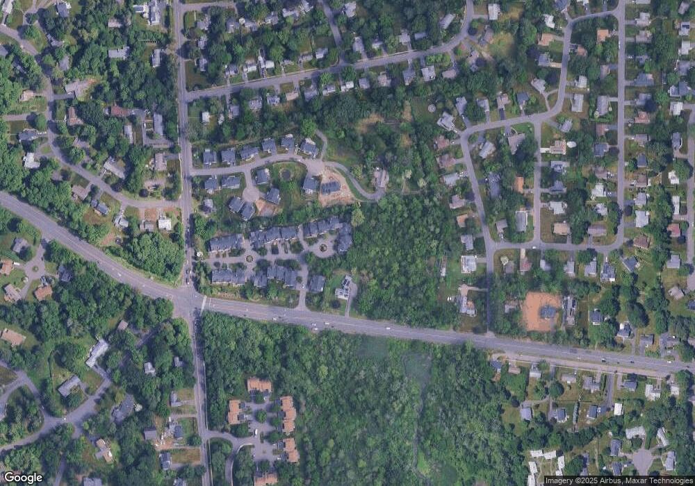 8 Governors Row, West Hartford, CT 06117 - photo 1