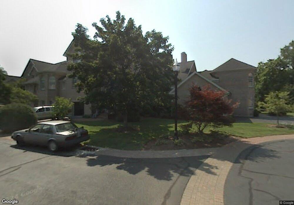 9 Governors Row, West Hartford, CT 06117 - photo 1