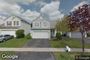 132 E Aspen Cir, Hainesville, IL 60030