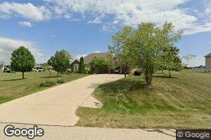W229S6480 Garrett Dr, Waukesha, WI 53189