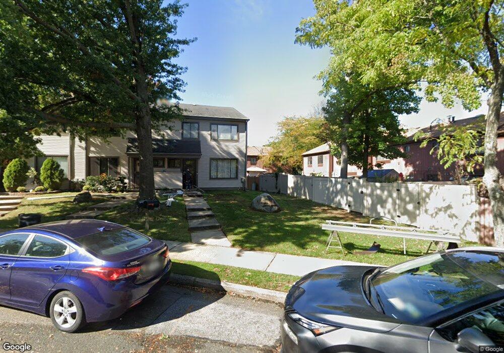 37 Hickory Ct, Staten Island, NY 10309 - photo 1