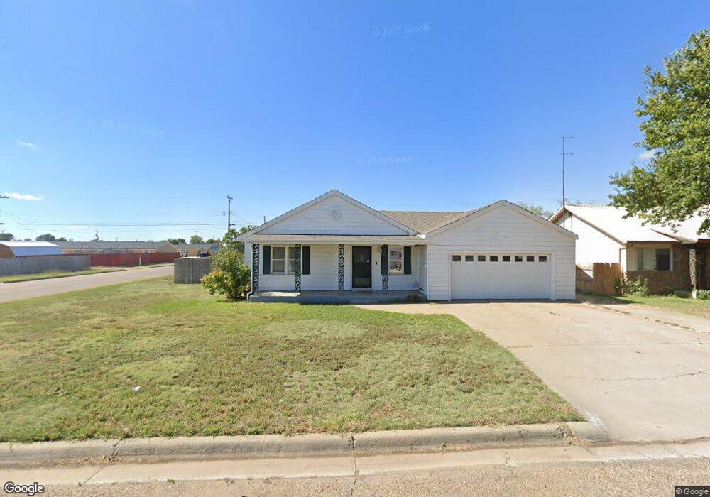 601 Cedar Ave, Dumas, TX 79029 - photo 1