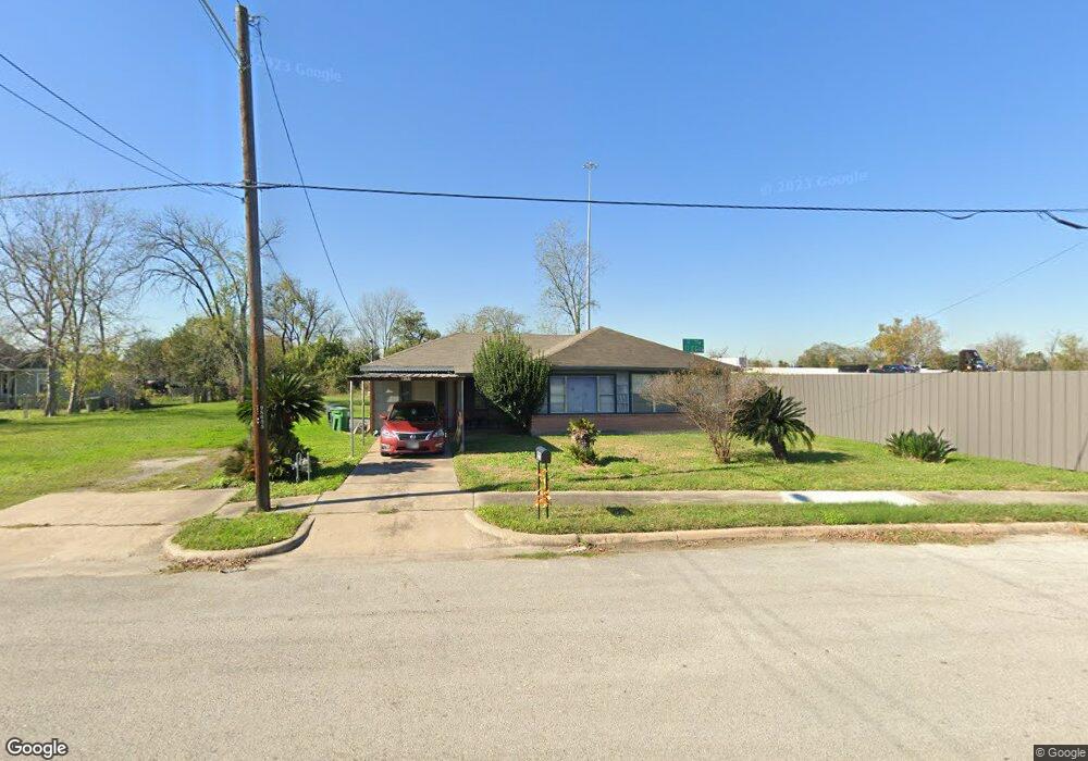 5213 Wayne St, Houston, TX 77026 - photo 1