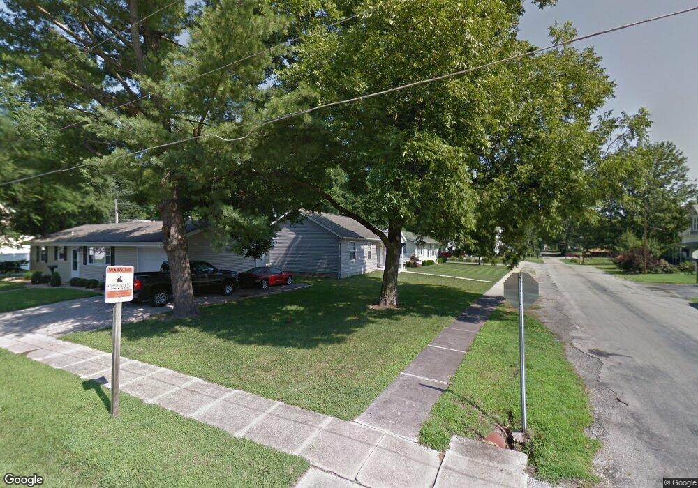 10 S Vine St, Freeburg, IL 62243 - photo 1