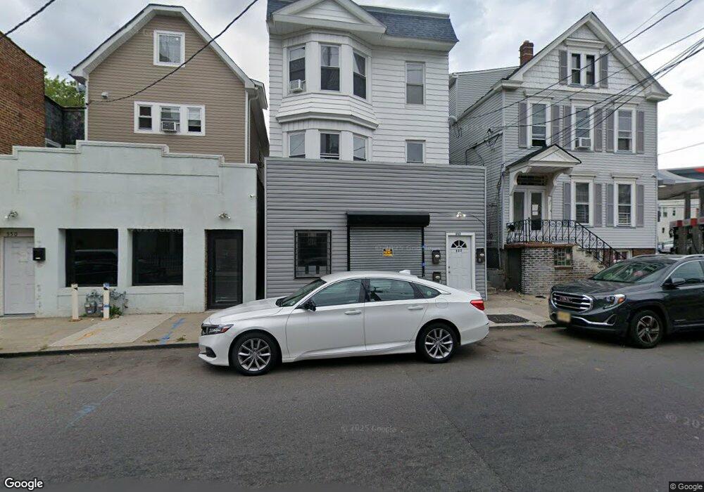 552 Grove St unit 552, Irvington, NJ 07111 - photo 1