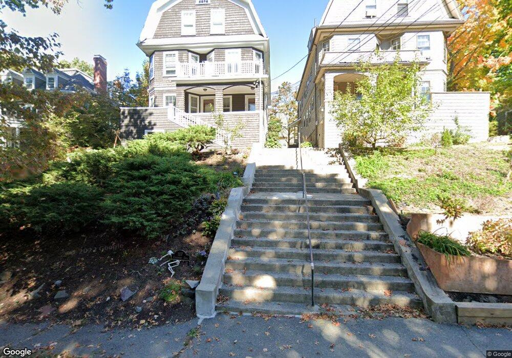 107 Colbourne Crescent unit 109, Brookline, MA 02445 - photo 1