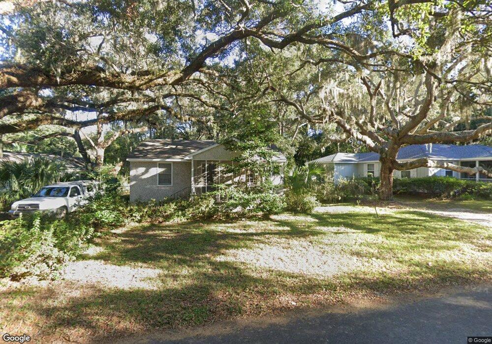 153 Mcintosh Ave, Saint Simons Island, GA 31522 - photo 1