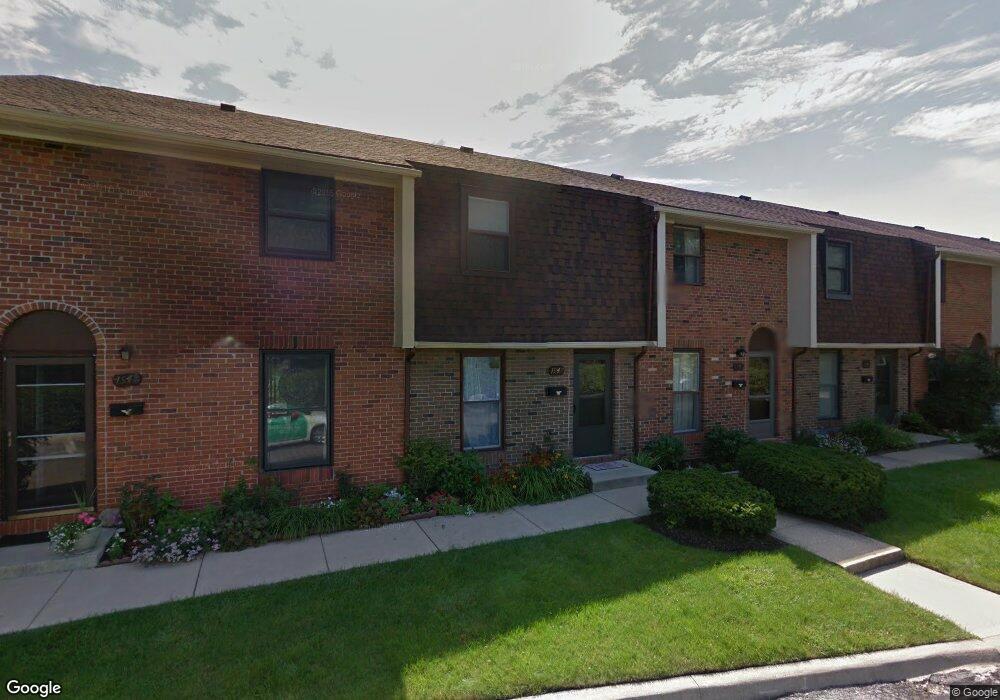 1947 Willoway Cir N, Columbus, OH 43220 - photo 1