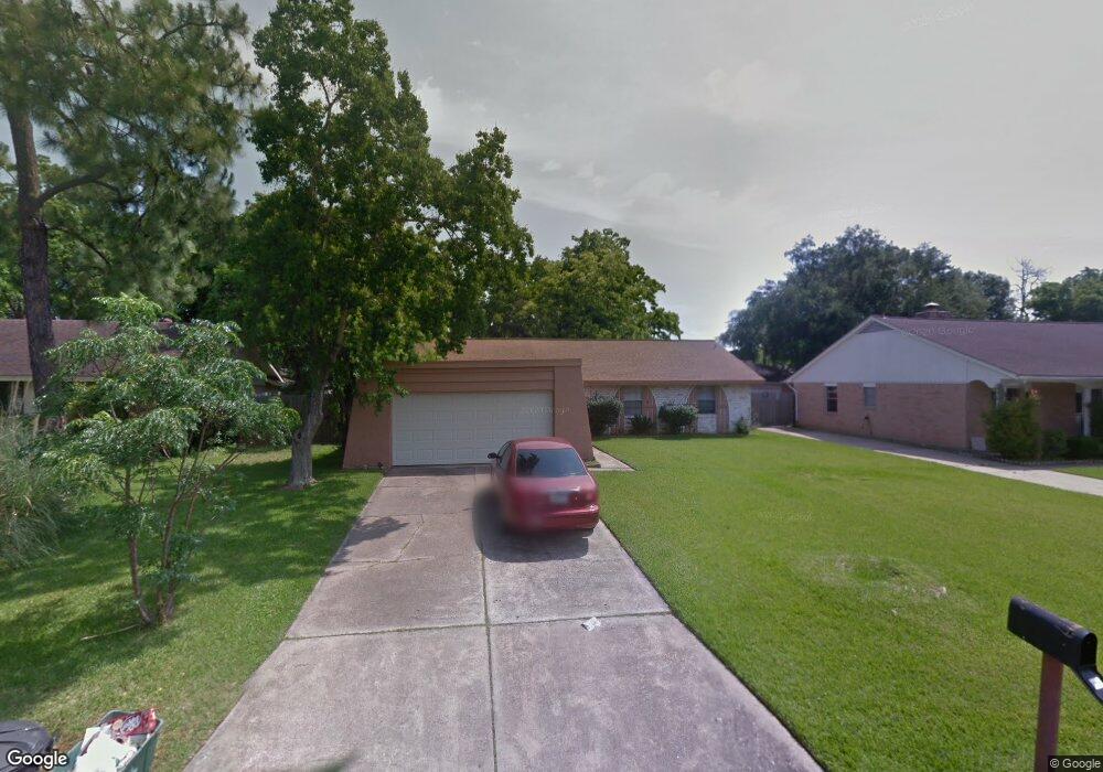 16915 Star Dale Ln, Friendswood, TX 77546 - photo 1