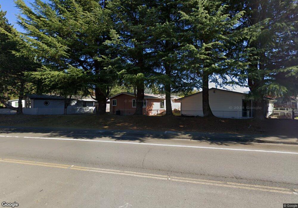 1022 Hemlock Ln, Grants Pass, OR 97527 - photo 1