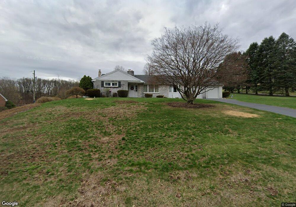 158 Hampshire Rd, Reading, PA 19608 - photo 1