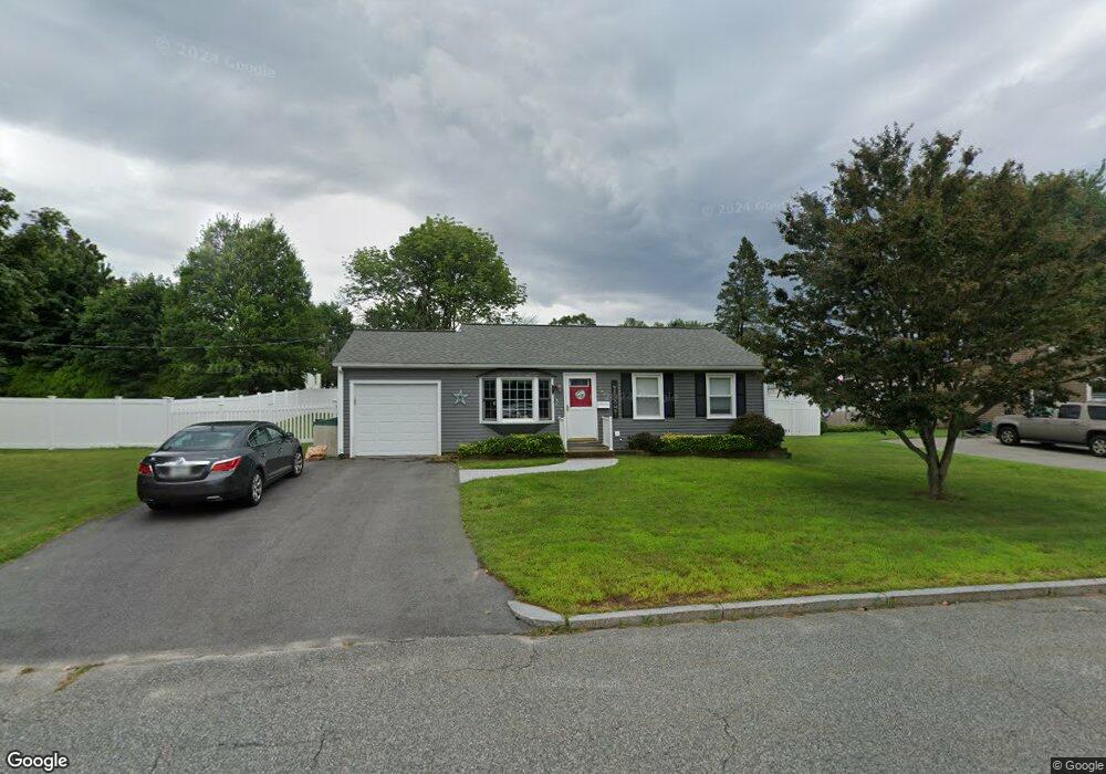 569 Grandview Ave, Woonsocket, RI 02895 - photo 1