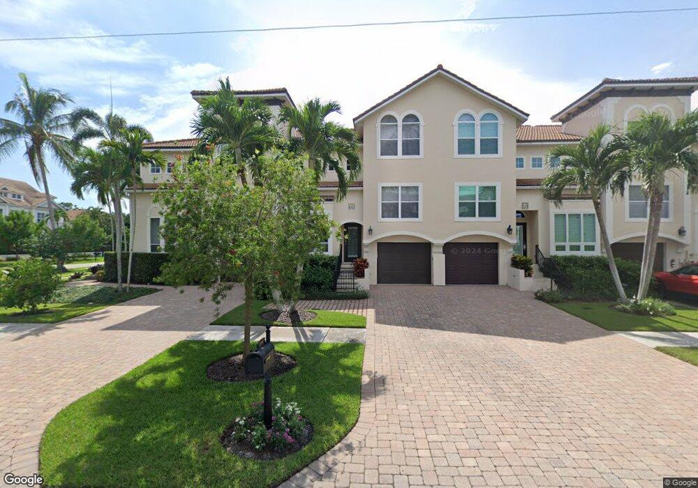 1080 5th St S unit 5, Naples, FL 34102 - photo 1