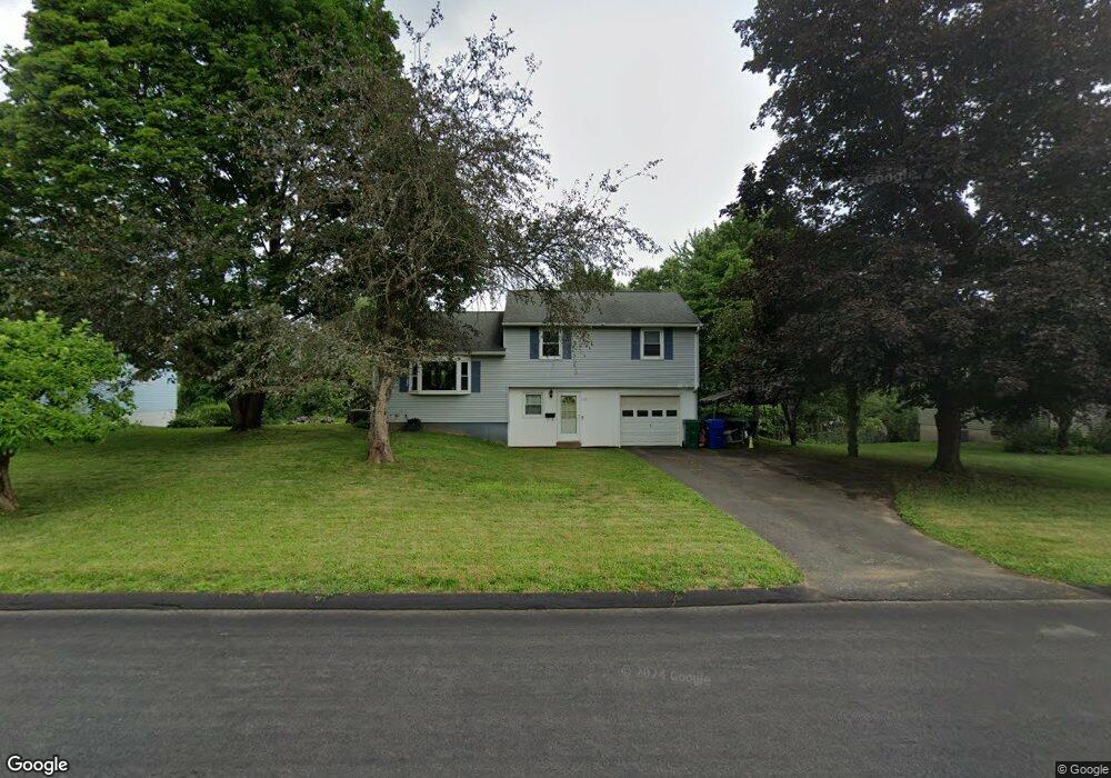 32 Nolan Dr, Bloomfield, CT 06002 - photo 1