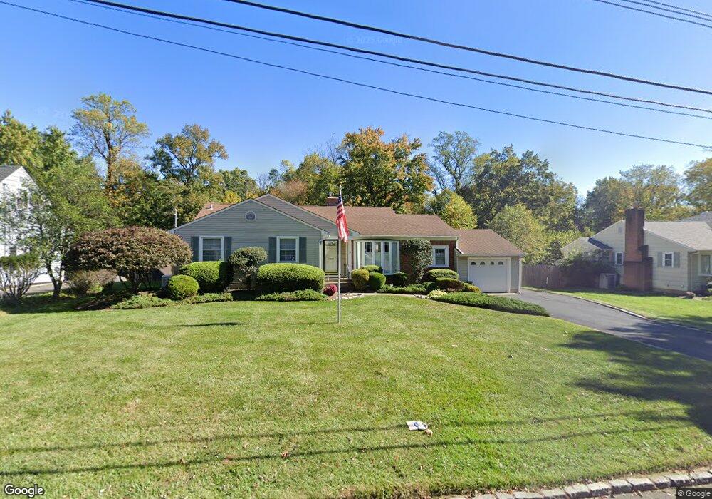 34 Fieldcrest Dr, Scotch Plains, NJ 07076 - photo 1
