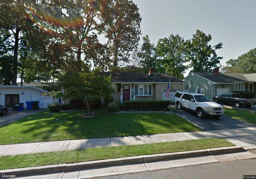 16 N Alice Ct, Colonia, NJ 07067 - photo 1